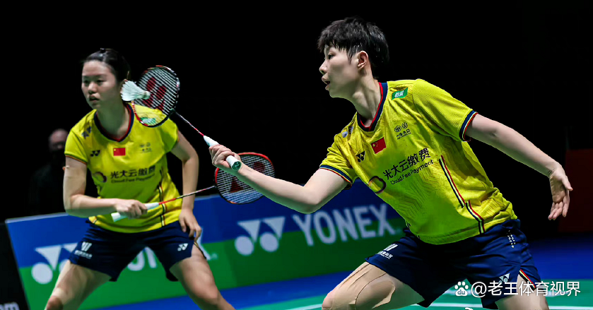 包含马来西亚队碾压丹麦队，黄鸭组合点燃赛场的词条