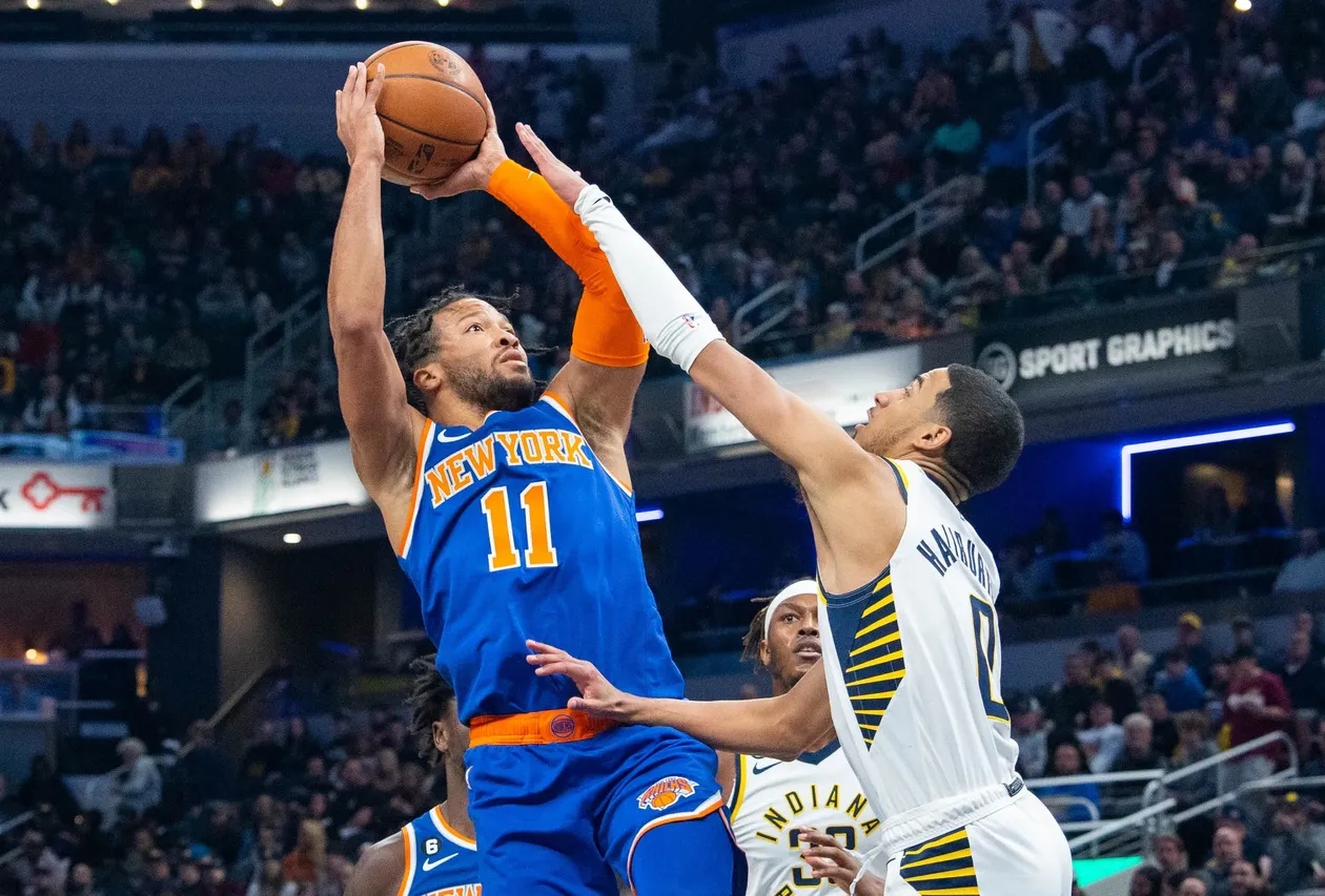 步行者翻盘尼克斯，字母哥扛起全队