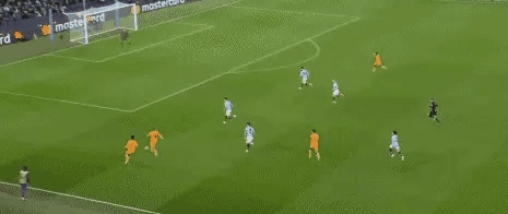 爱游戏体育-拜仁碾压曼城，贝林厄姆关键制胜