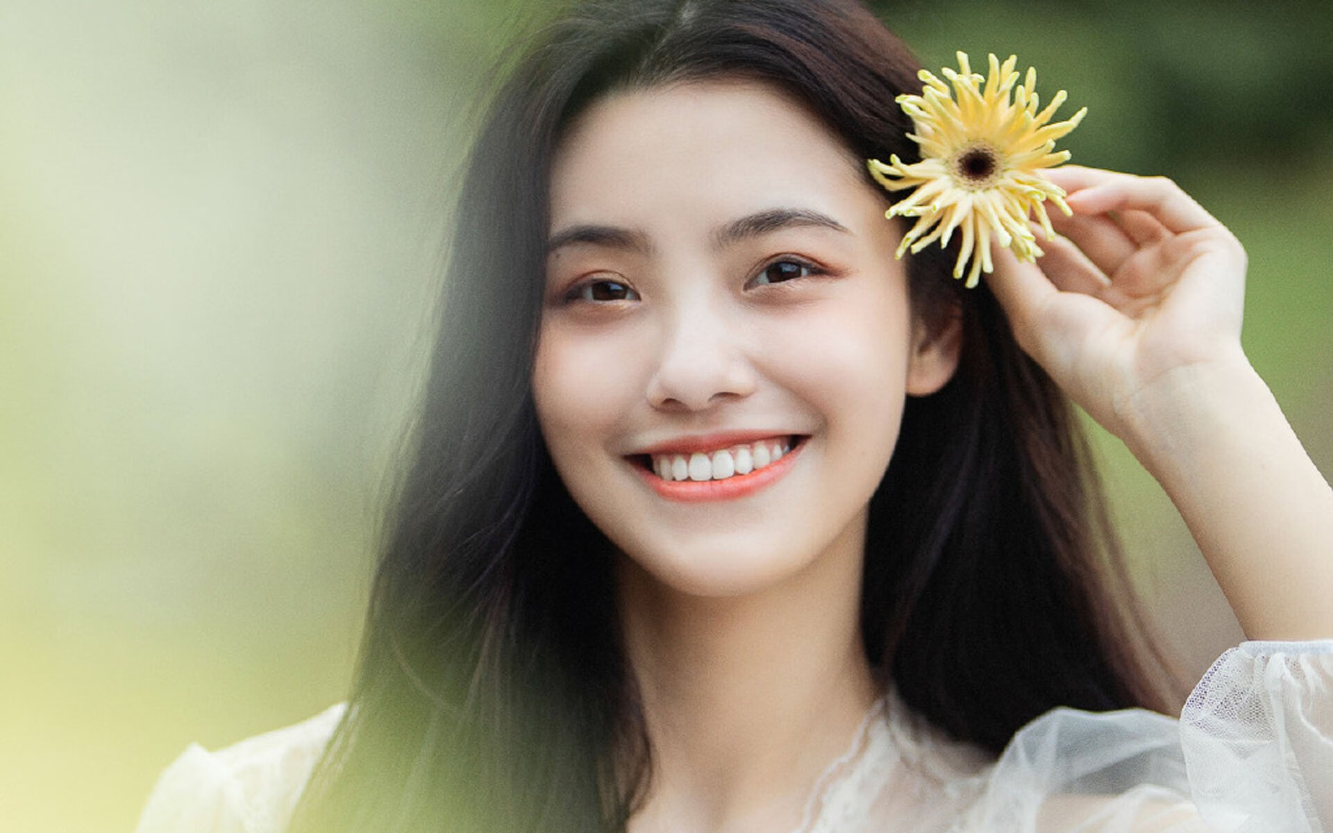 篮网淘汰掘金晋级，布克在美加墨世界杯中接管比赛，双线闪耀的篮球之星