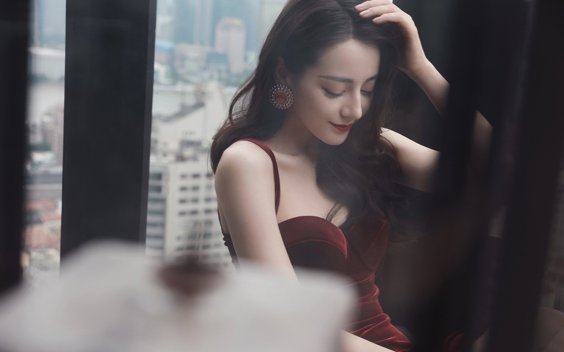 跨界篮球之战,当哈利伯顿巅峰技艺席卷,深圳队国际赛场碾压湖人成年度最燃想象