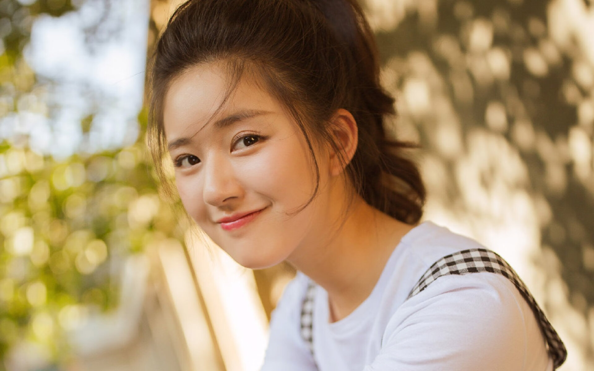 爱游戏官方-跨界风暴，委内瑞拉足球一波流终结西班牙，弗拉霍维奇奇迹接管NBA季后赛