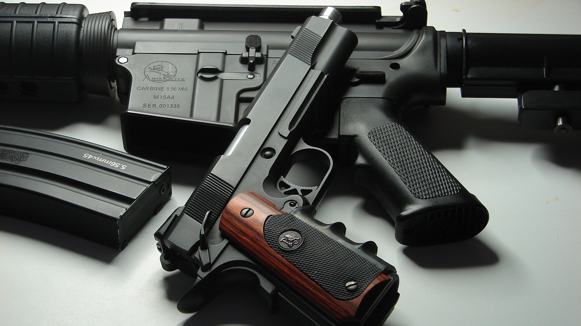 友谊赛战场上的格鲁吉亚闪电，克瓦拉茨赫利亚一传一射，助秘鲁主场斩落洪都拉斯